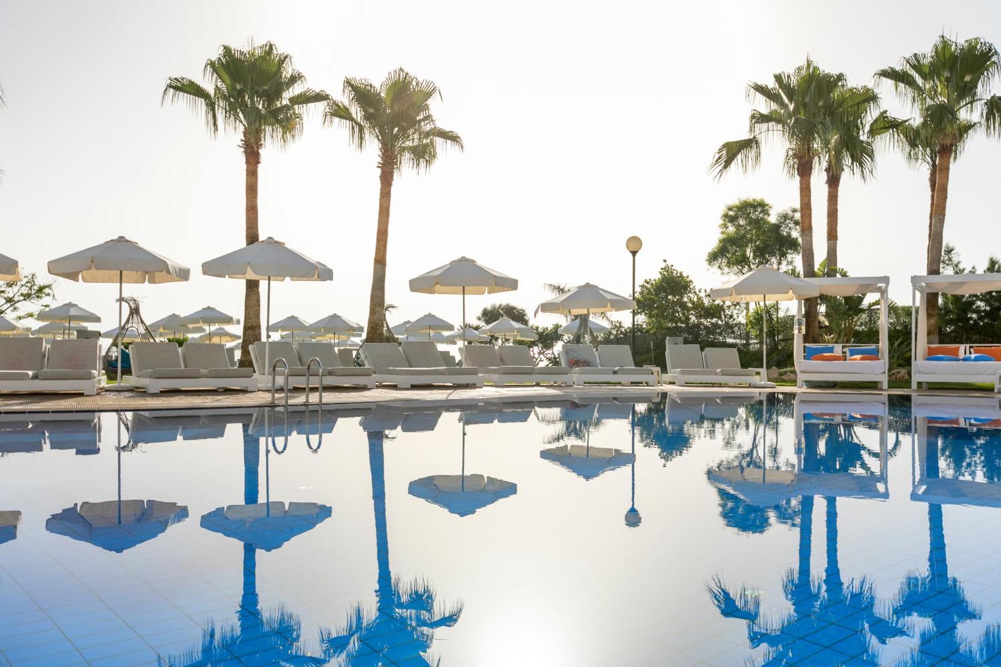 מלון פרוטאראס Atlantica Sea Breeze, Adults Only מראה חיצוני תמונה