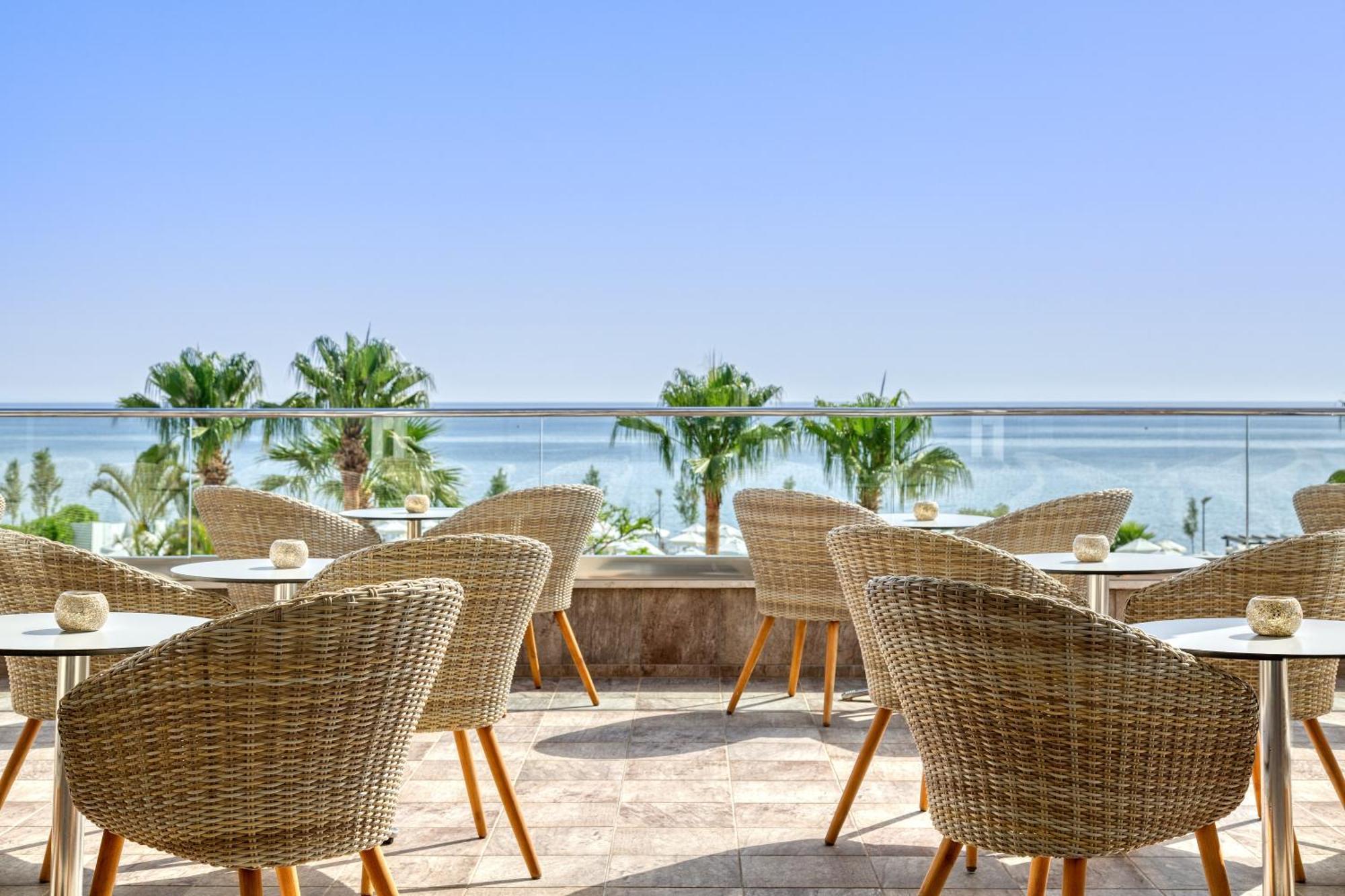 מלון פרוטאראס Atlantica Sea Breeze, Adults Only מראה חיצוני תמונה